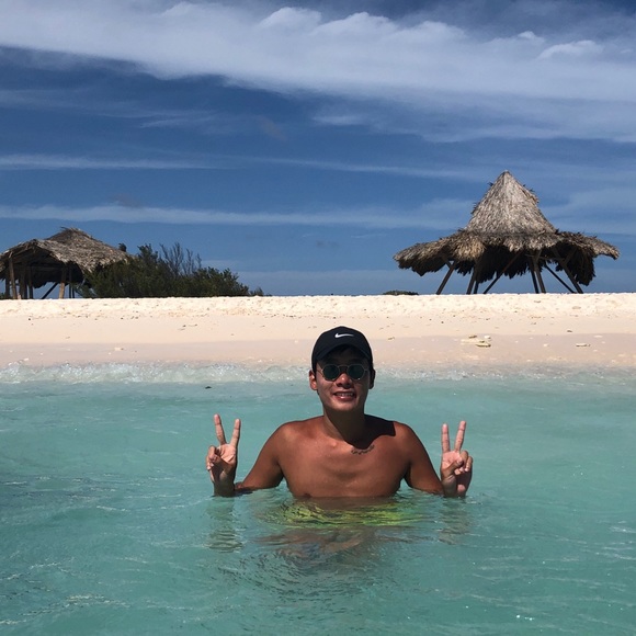 Meet your Posher, Kevin - Picture 1 of 1